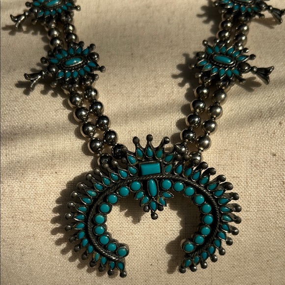 Faux Turquoise and Silver Squash-Blossom Necklace - Picture 4 of 13